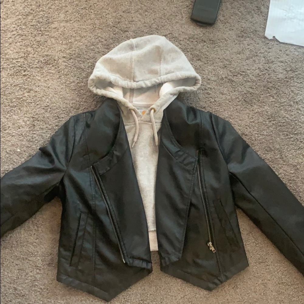 Leather jacket - Picture 3 of 3